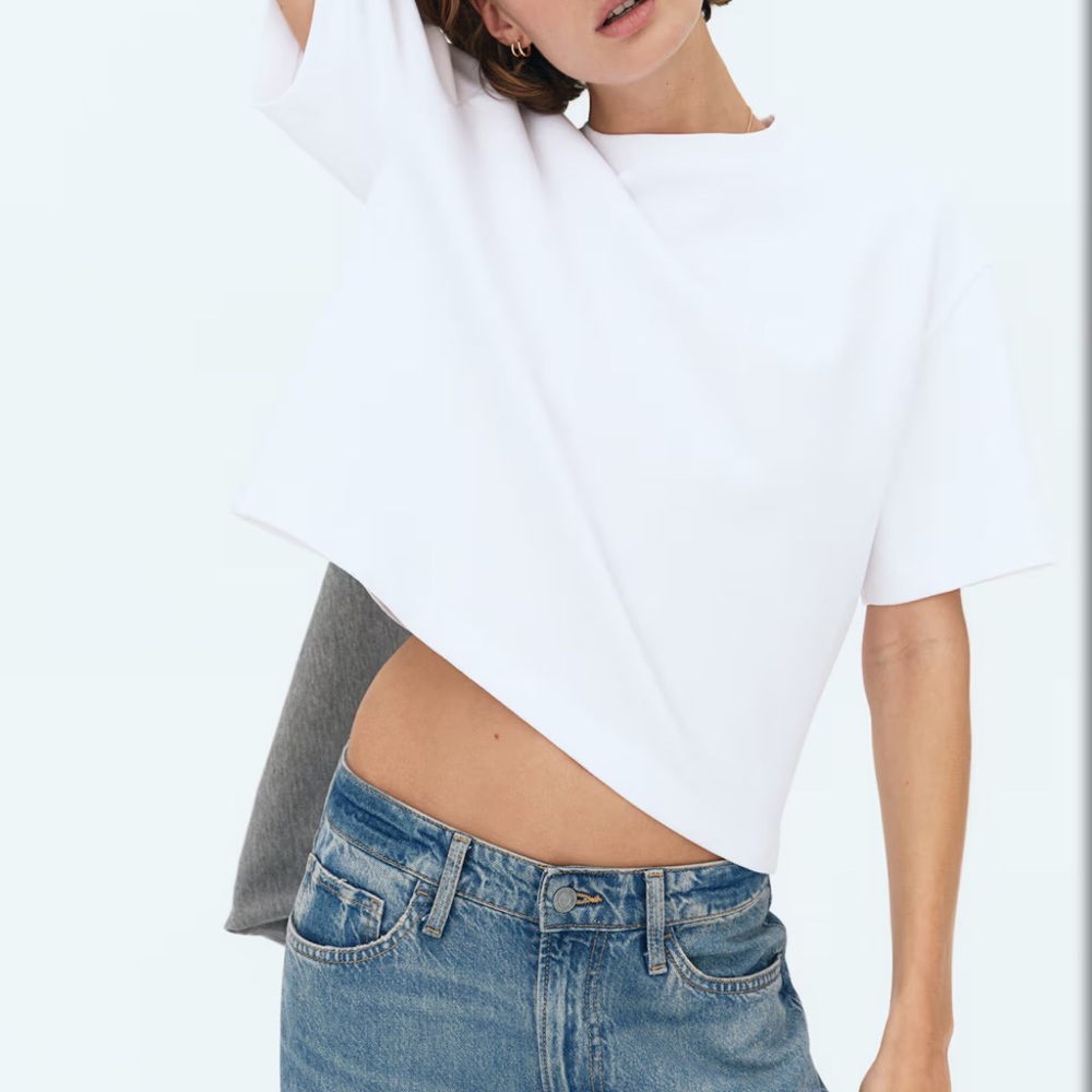 H&M Divided White Boxy Cropped Tee Casual Top